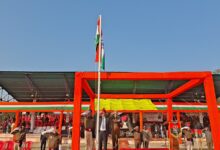 जिला खेल मैदान में अंतिम रियासत की सलामी लेते हुए जिला आयुक्त